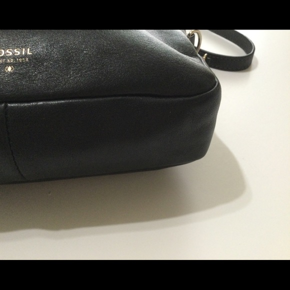Fossil Leather Crossbody Bag - Picture 6 of 12